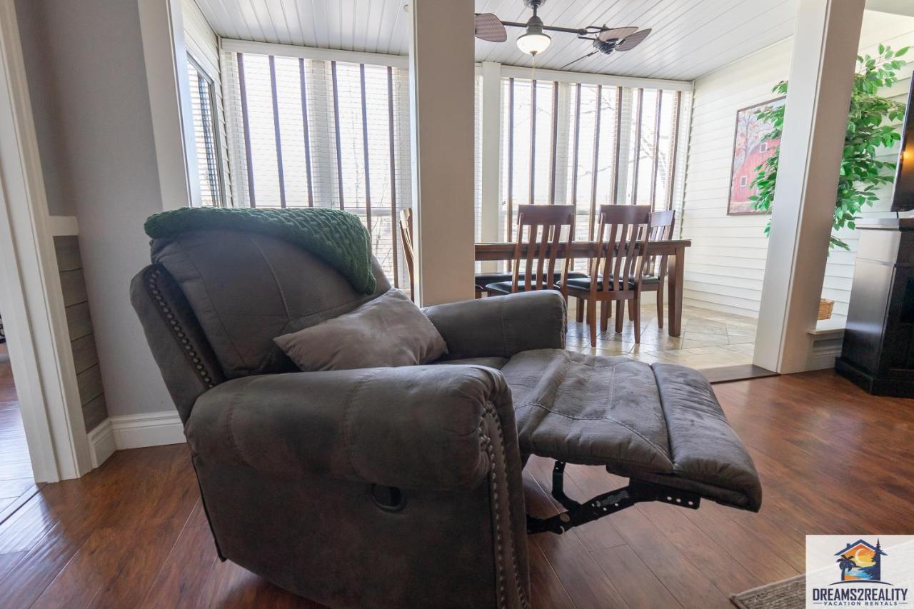 2Br Walk-In Condo - Near The 76 Strip - Free Wifi - Pool - Free Tickets Included - Clb-3 布蘭森 外观 照片