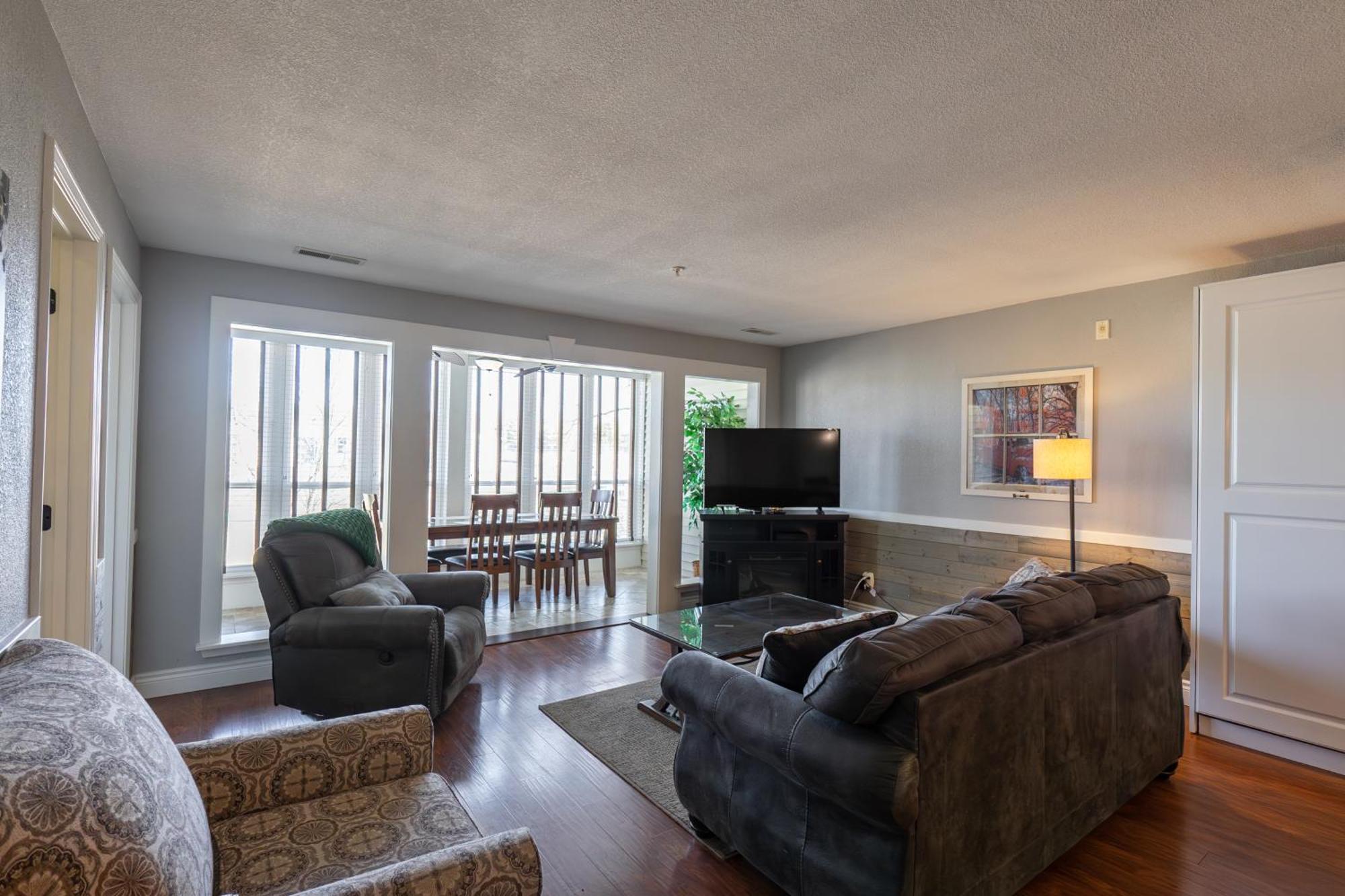 2Br Walk-In Condo - Near The 76 Strip - Free Wifi - Pool - Free Tickets Included - Clb-3 布蘭森 外观 照片